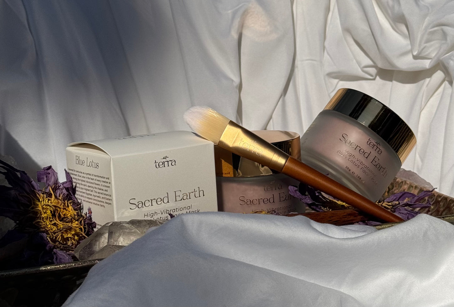 Sacred Mask + Brush Set